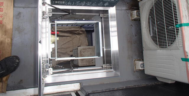 避難はしご・救助袋設置工事